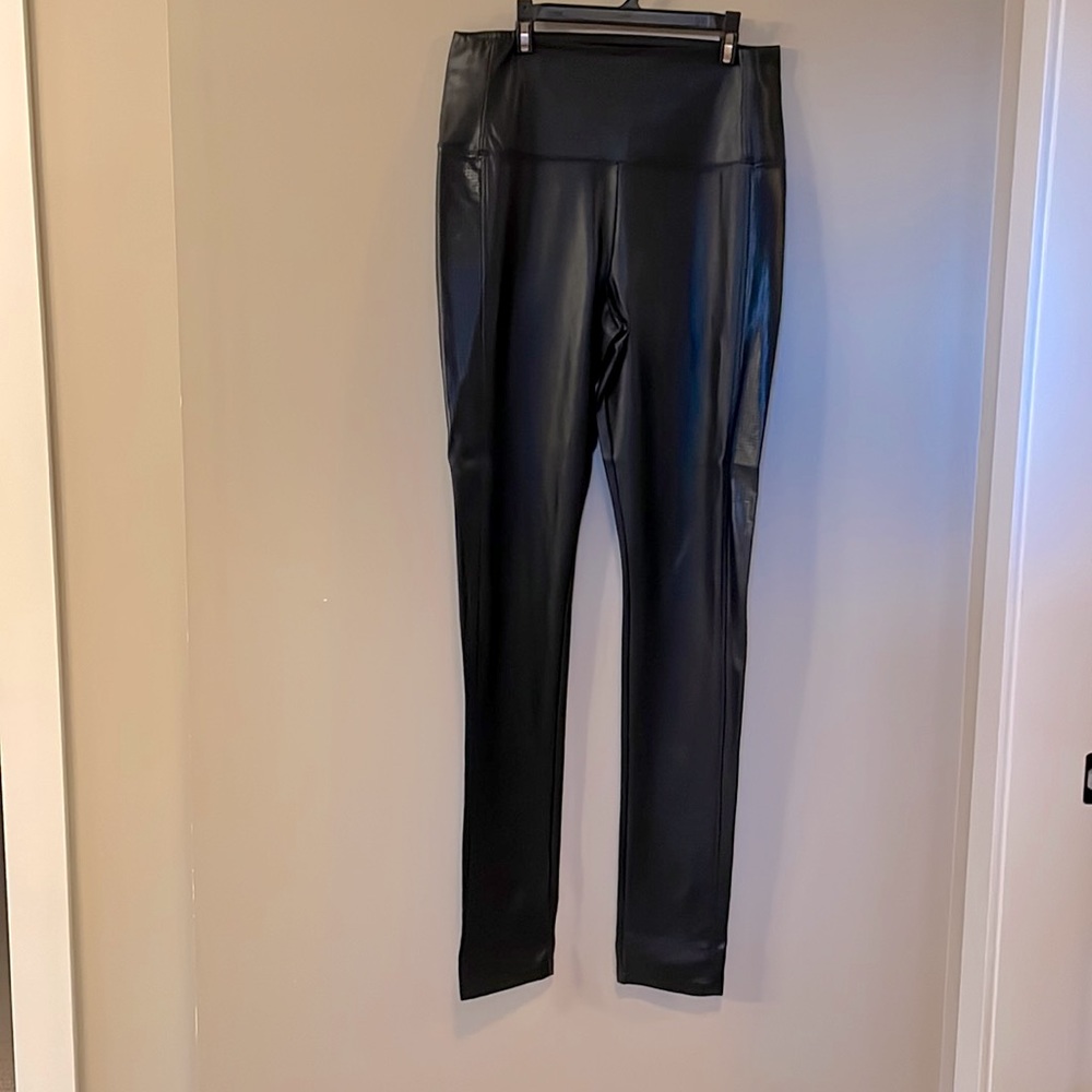 Wilfred faux leather leggings
